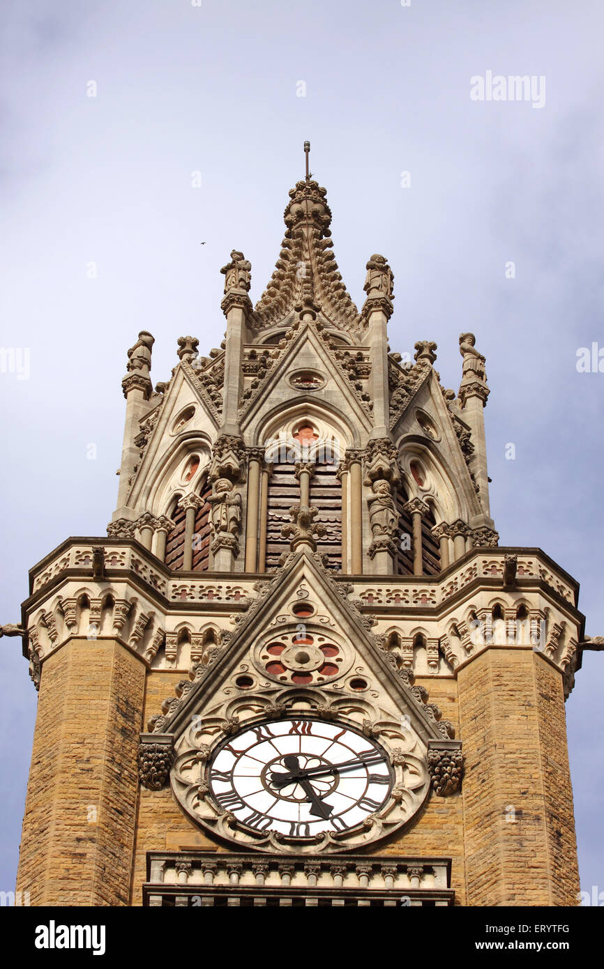 Chiudere ups orologio della torre Rajabai ; Mumbai Bombay ; Maharashtra ; India Foto Stock