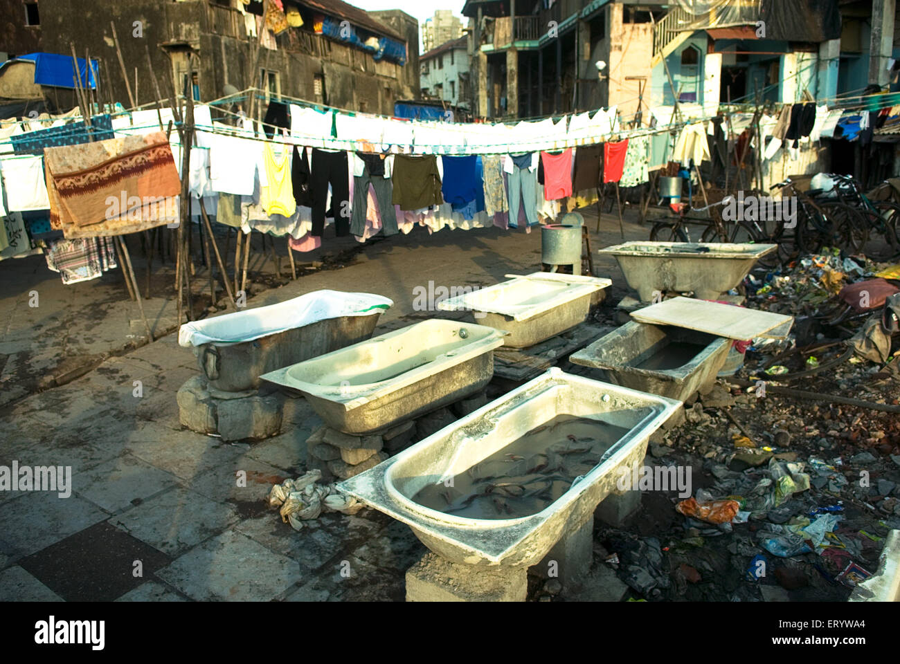 Dhobi Ghat lavanderia all'aperto , Banganga , Walkeshwar ; Bombay , Mumbai ; Maharashtra ; India , Asia Foto Stock