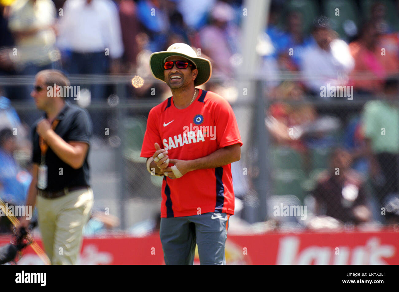 Player Sachin tendulkar reagisce avviare ICC Cricket World Cup finals Wankhede stadium Mumbai Foto Stock