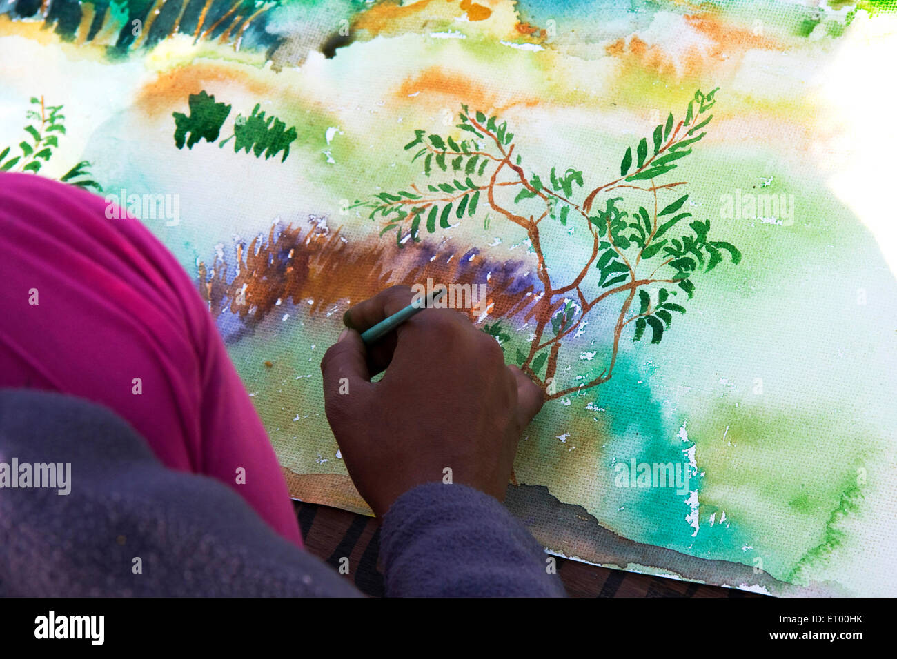 Pittura di acquerello da studente di arte fine all'università di Bisha Bharati a Birbhum ; Bolpur ; Shantiniketan ; Bengala occidentale ; India , asia Foto Stock