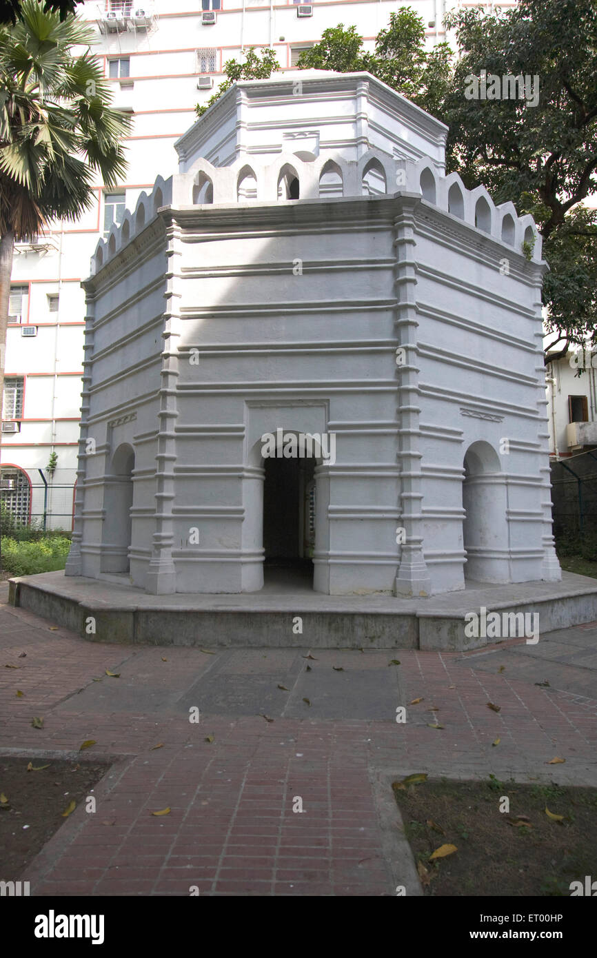 Sepoltura esagonale nella Chiesa di San Giovanni , Calcutta , Kolkata , Bengala Occidentale , India , Asia Foto Stock