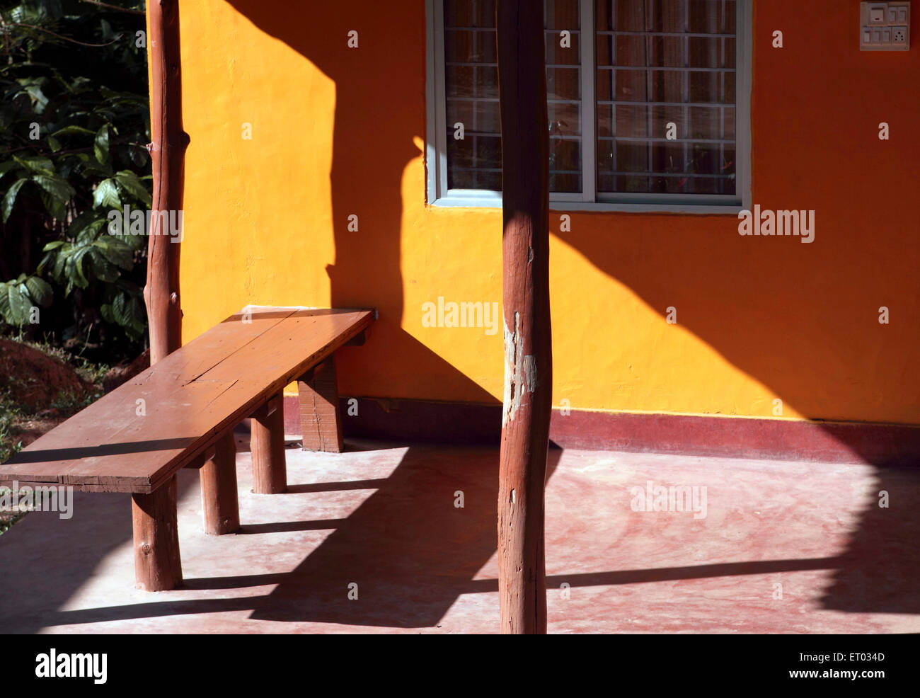 Veranda , verandah , Coorg , Madykeri , collina stazione , Kodagu distretto , Ghat occidentali , Karnataka , India , Asia Foto Stock
