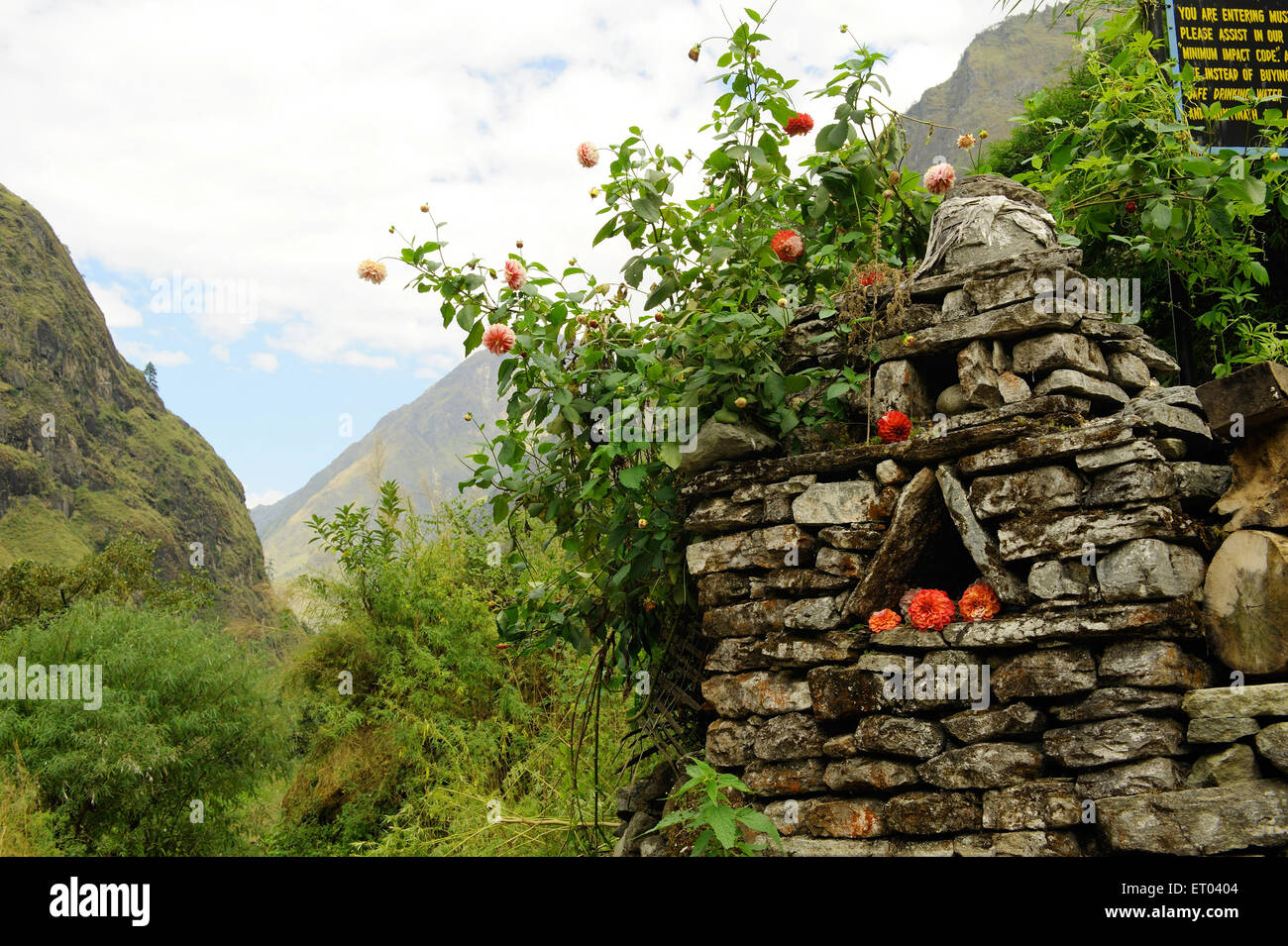 Tempio stradale , Kopchepani , Kunjo , Nepal , Repubblica Democratica del Nepal , Asia meridionale , Asia Foto Stock