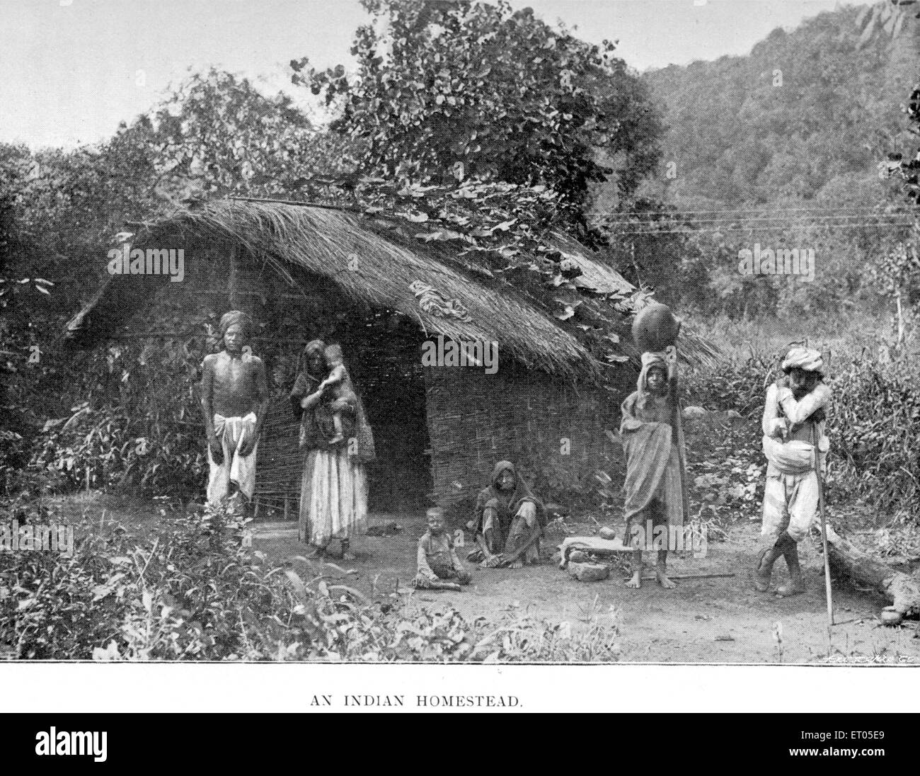 Villaggio indiano poveri persone che soffrono di carestia povertà India vecchia annata 1800s immagine carestia indiana 1896 Foto Stock