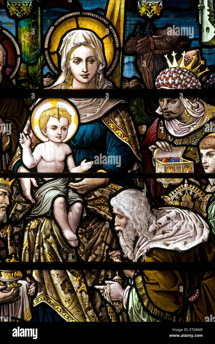 Le vetrate del patrimonio nella chiesa di Santo Stefano fondata nel 1830 ; Udhagamandalam Ooty ; Tamil Nadu ; India Foto Stock