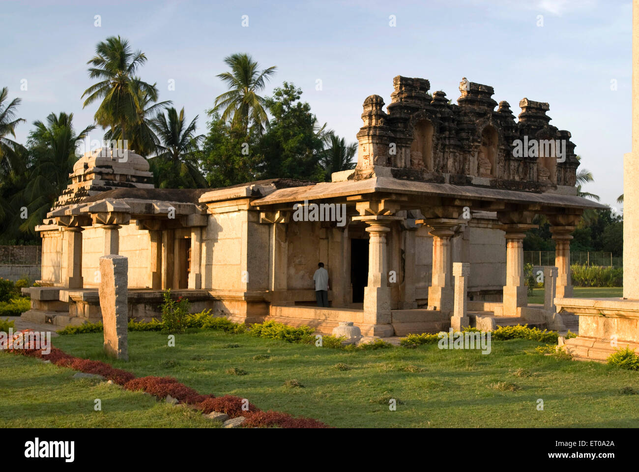 Jaina Ganigitti tempio nel 1368 Annuncio in Hampi ; Karnataka ; India Foto Stock