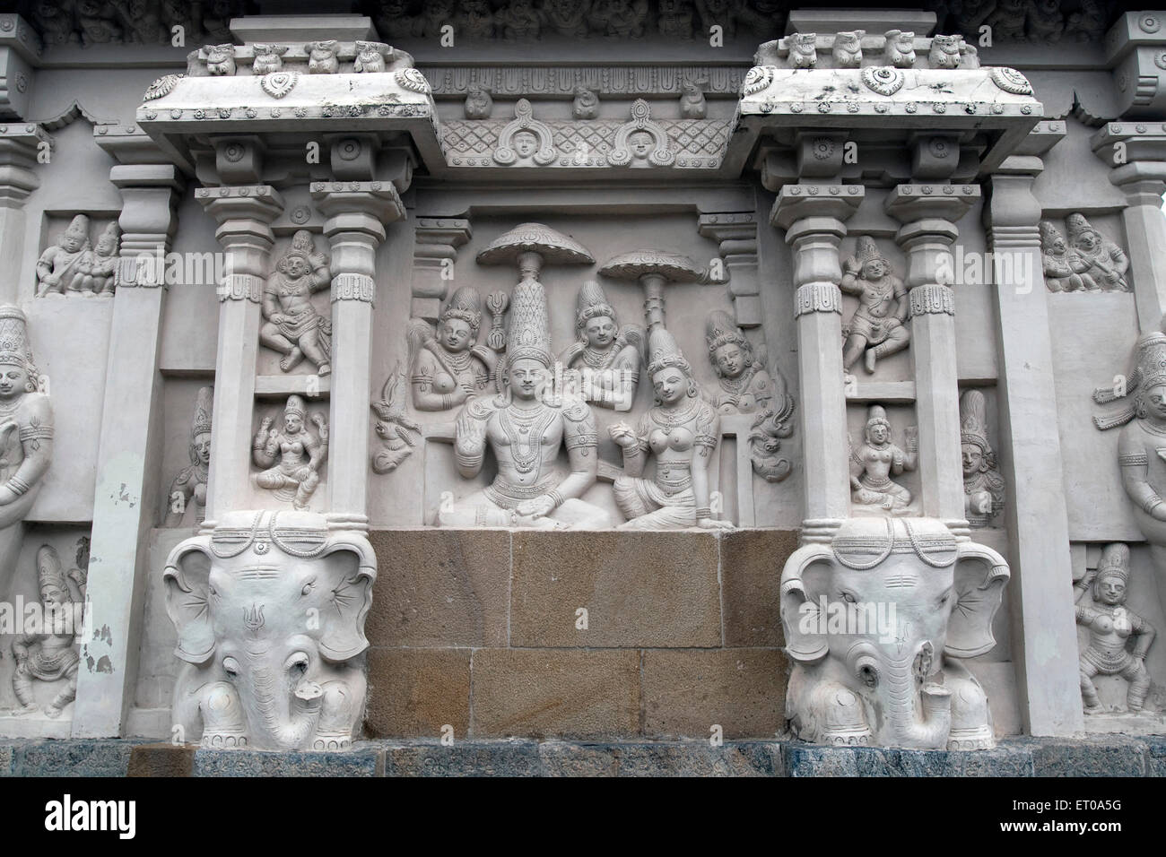 Kailasanatha tempio costruito dal re Pallava Narasimhavarman figlio Mahendra otto secolo in Kanchipuram vicino Chennai ; Tamil Nadu Foto Stock