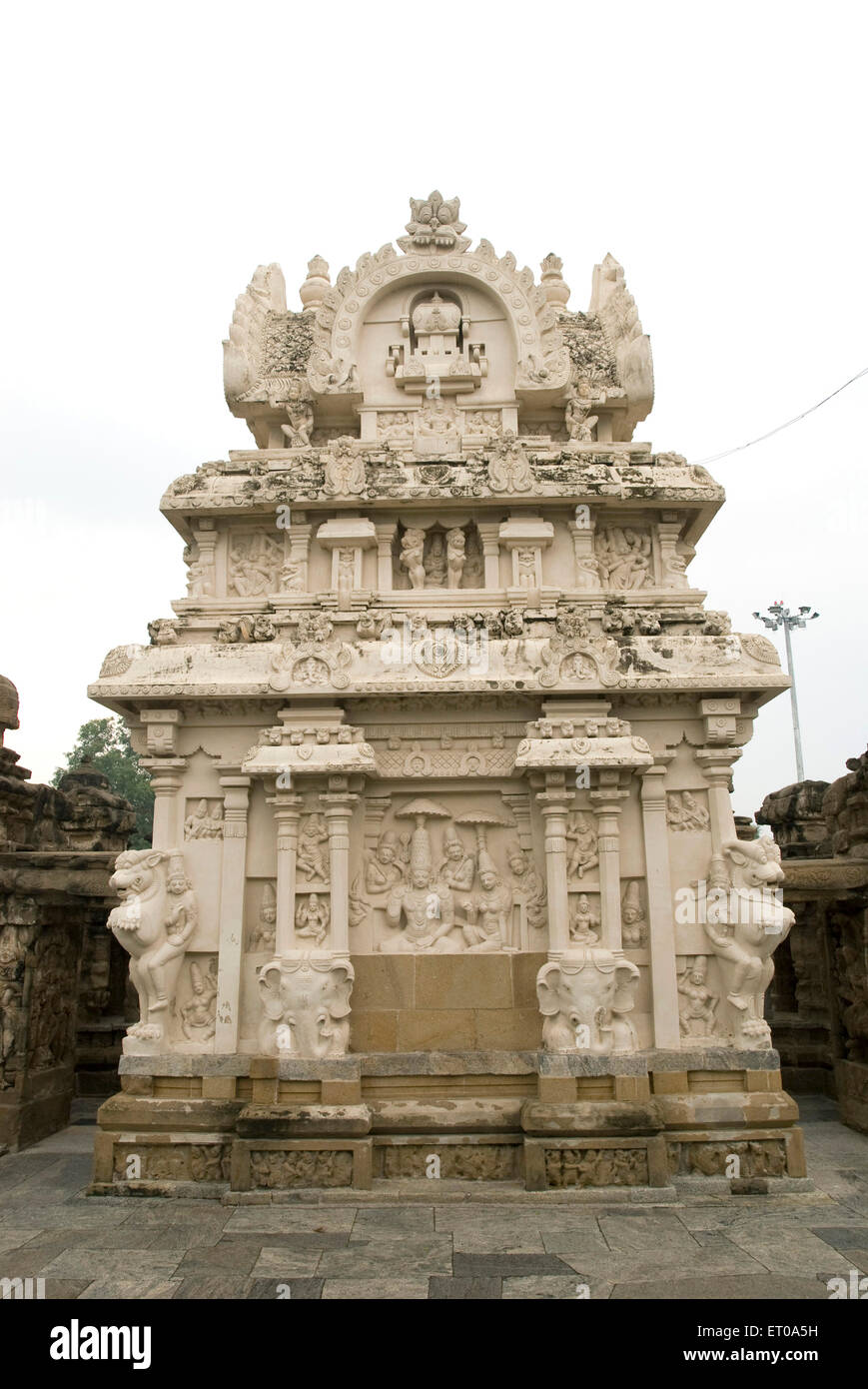 Kailasanatha tempio costruito re Pallava Narasimhavarman figlio Mahendra otto secolo Kanchipuram vicino Chennai ; Tamil Nadu Foto Stock