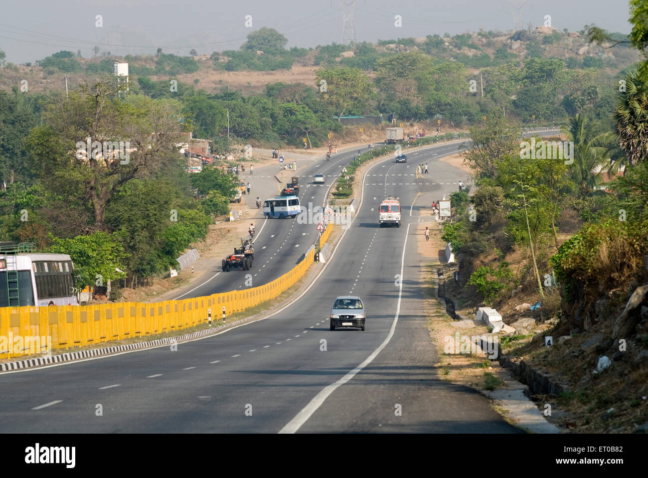 Camion , National Highway , NH7 , Dharmapuri , KRISHNAGIRI , Tamil Nadu , India , Asia Foto Stock