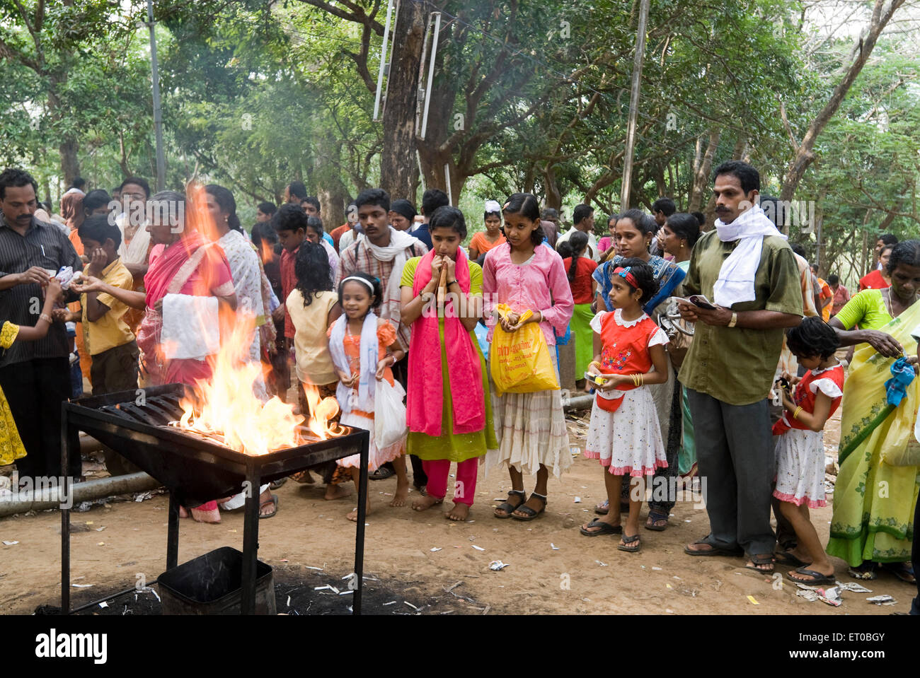 Annuale Kurussumudi Malayattur Perunal festival di san Tommaso al Santuario di collina Malayattu ; Kerala ; India Foto Stock