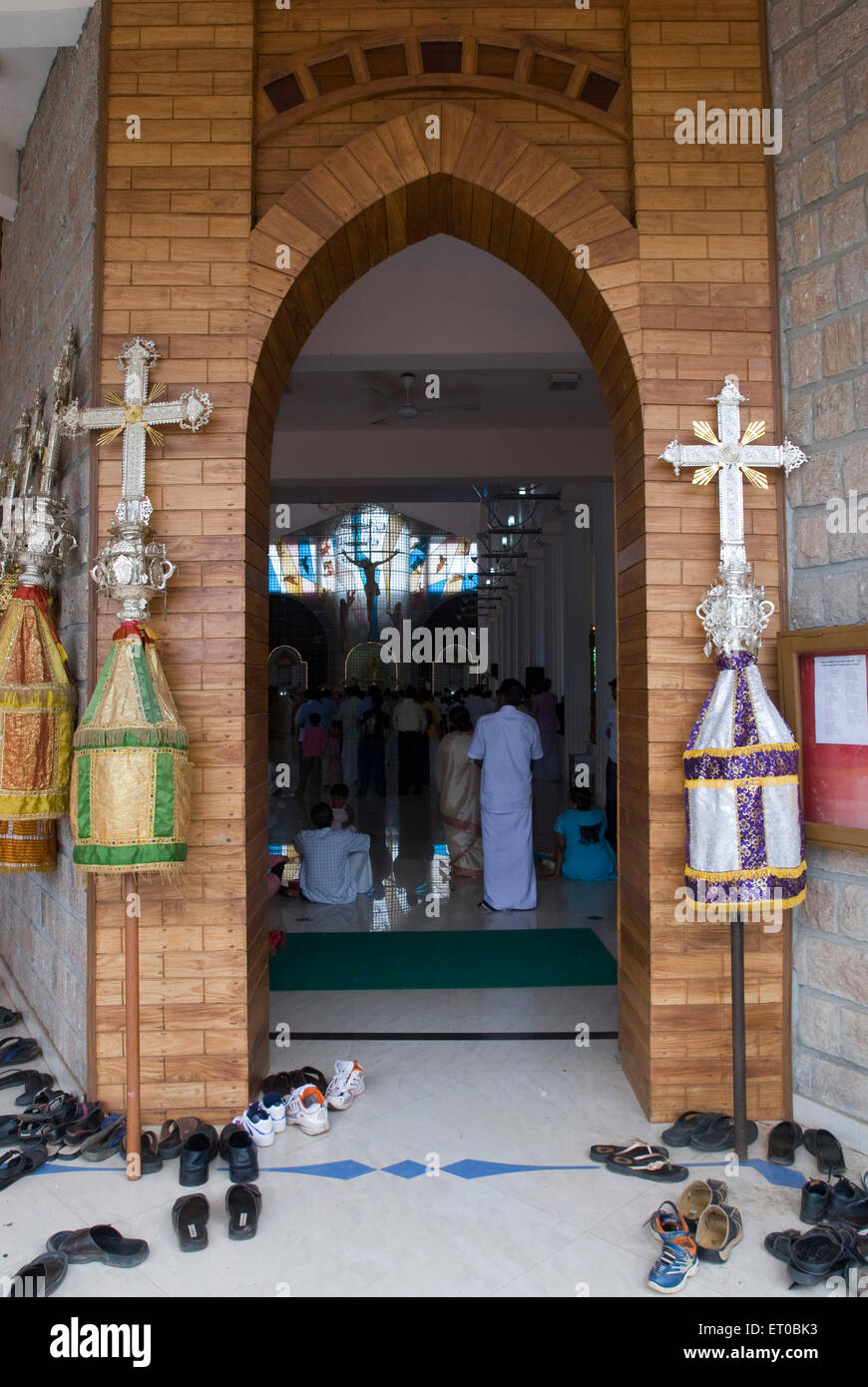 Ingresso, Chiesa Siro di San Giorgio, Basilica di San Giorgio, Angamaly, Ernakulum, Kerala, India, Asia Foto Stock
