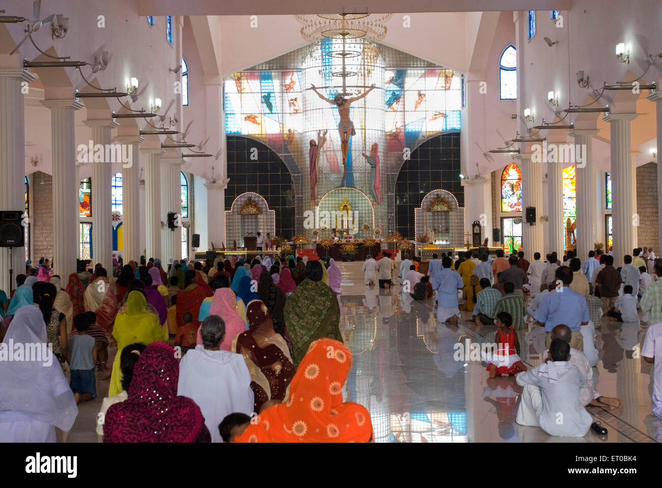 Interno di Saint George foraneo cattolica Chiesa siriana a Angamally vicino Ernakulum ; Kerala ; India Foto Stock