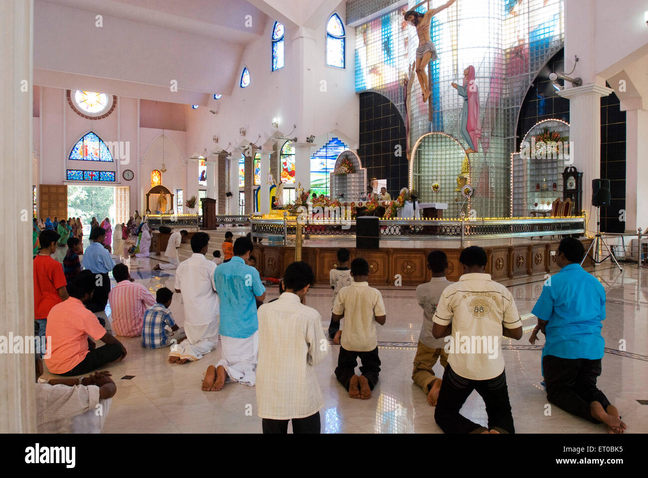 Interno di Saint George foraneo cattolica Chiesa siriana a Angamally vicino Ernakulum ; Kerala ; India Foto Stock