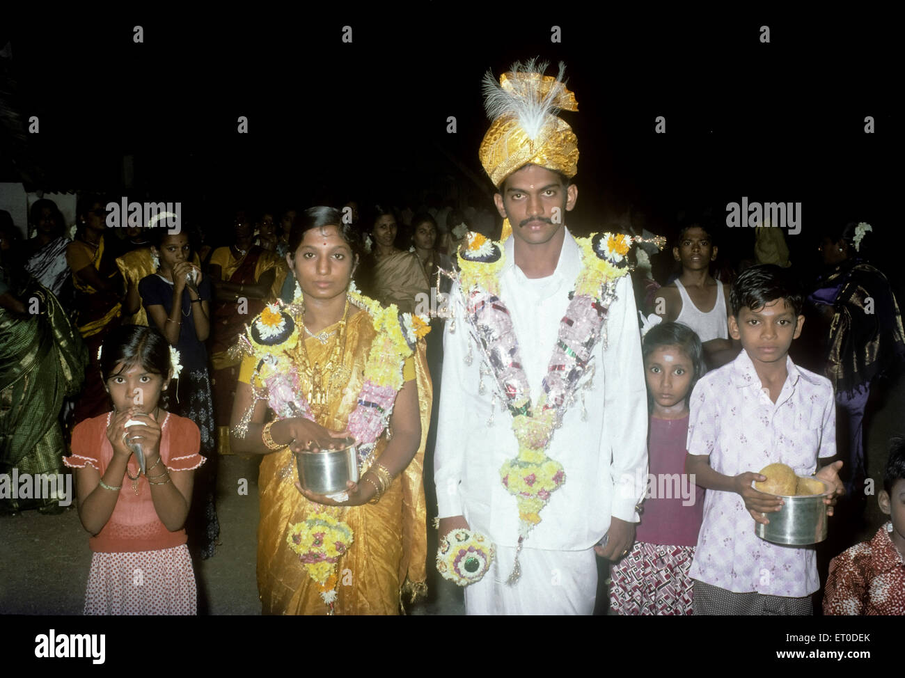 Sposa e lo sposo in nattokottai chettiar nagarathar matrimonio ; Chettinad ; Tamil Nadu ; India Signor#777H Foto Stock