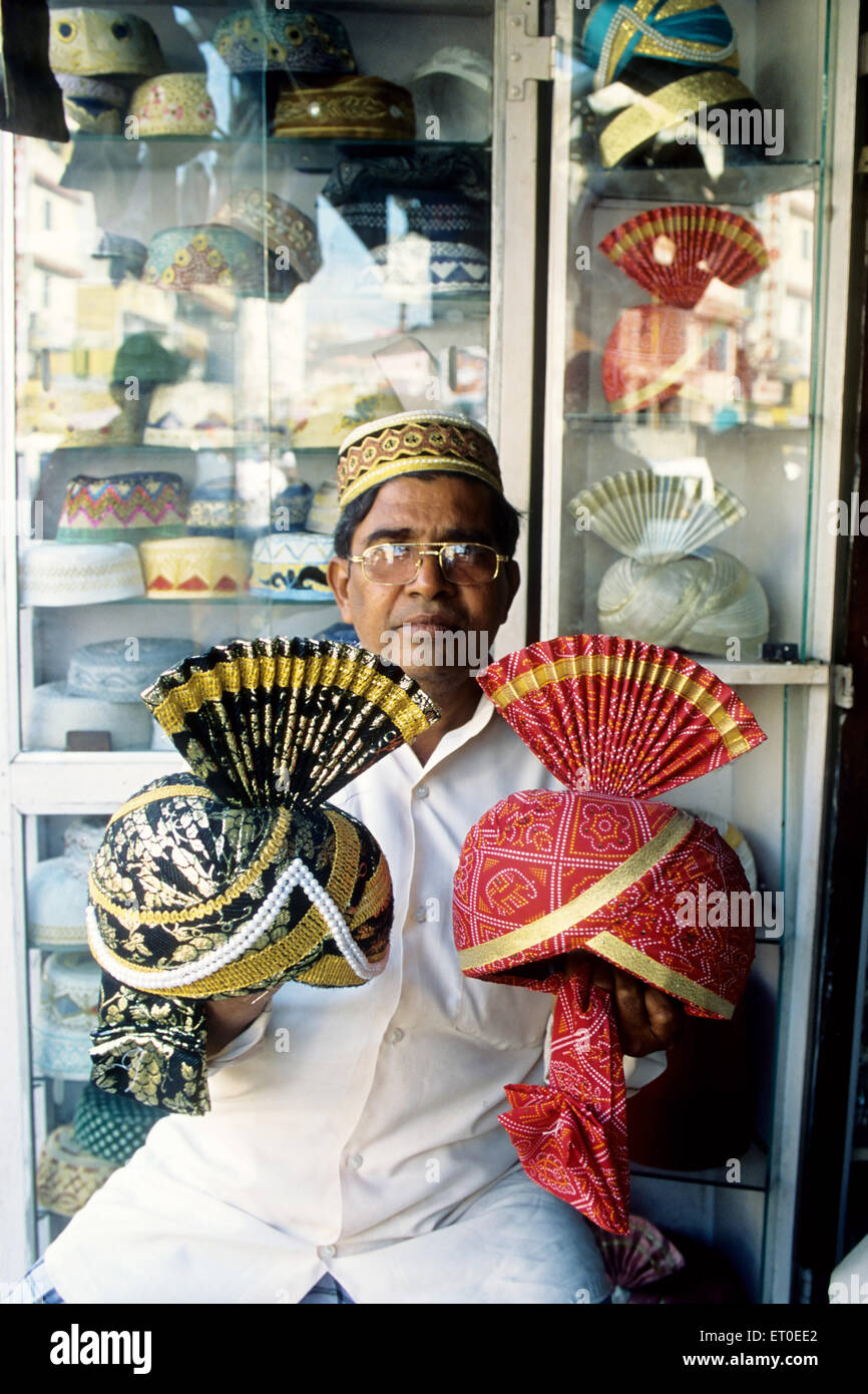 Turbante shop in ; Triplicane ; Chennai ; Madras ; Tamil Nadu ; India Signor#777A Foto Stock