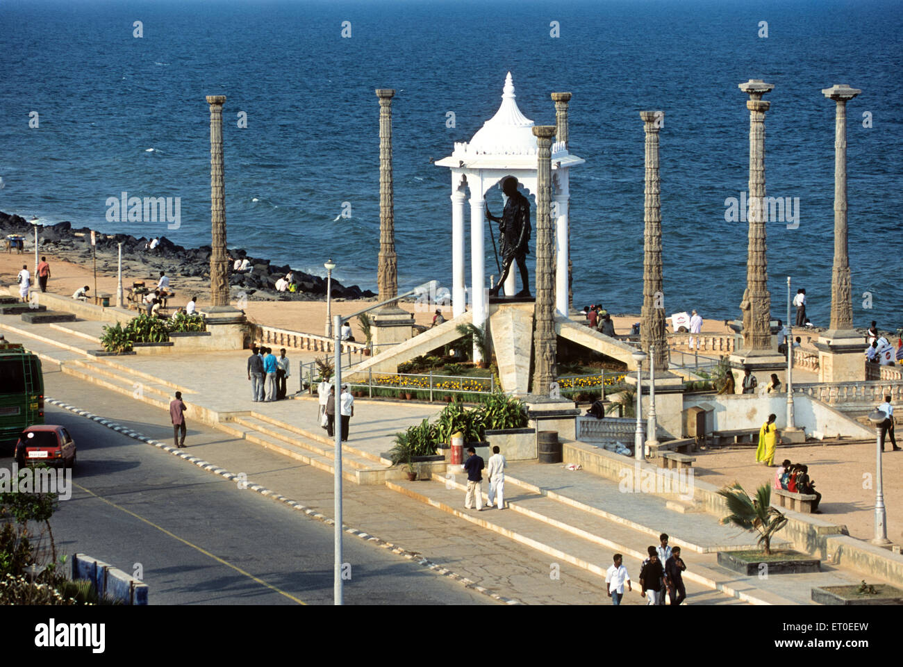 La statua di Gandhi Memorial, Beach Road, Goubert Avenue, Pondicherry, Puducherry , Tamil Nadu, Union Territory , India , asia Foto Stock