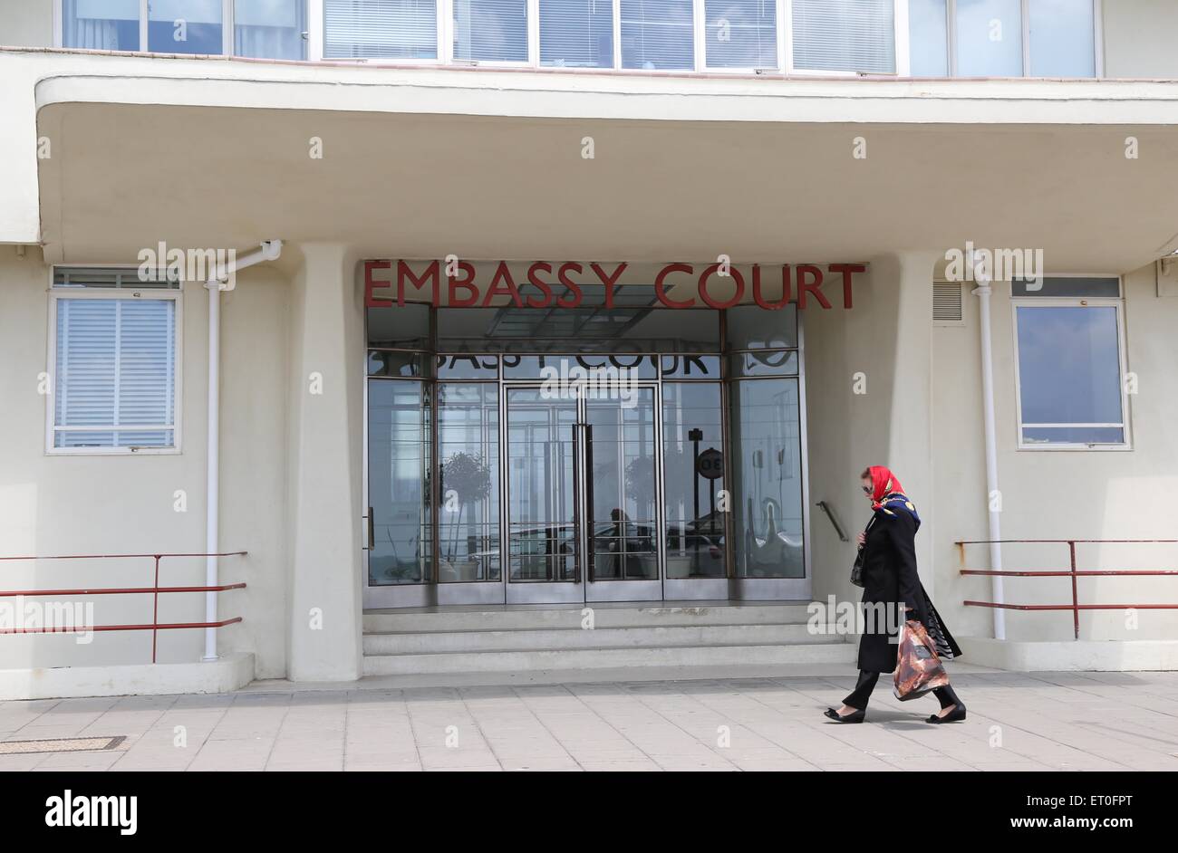 Art Deco modernista / ingresso alla corte di ambasciata in Brighton. Foto di James Boardman Foto Stock
