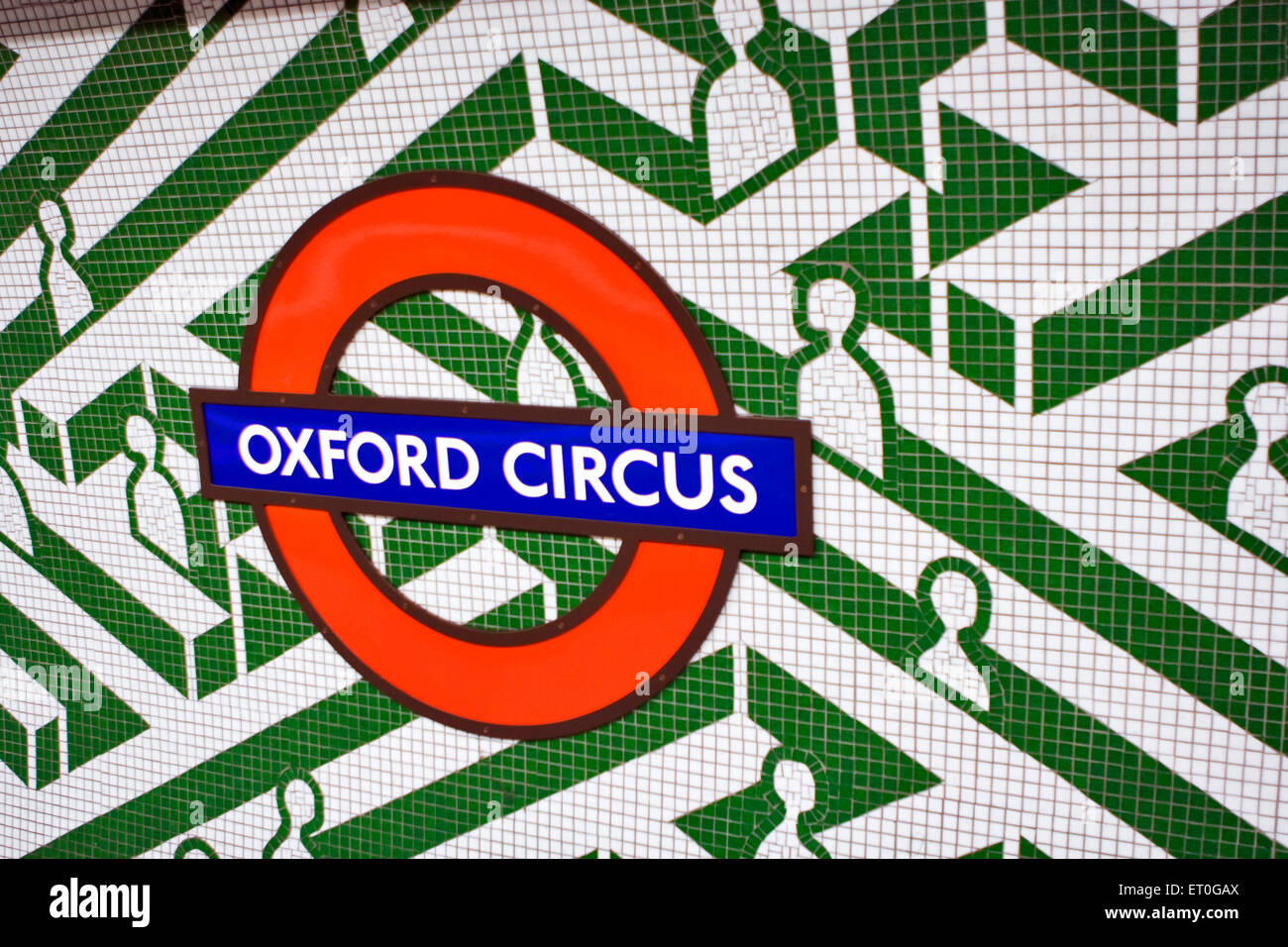 Immagine realizzata sulla parete utilizzando le piastrelle oxford circus ; Stazione della Metropolitana ; London ; Regno Unito Regno Unito Inghilterra Foto Stock