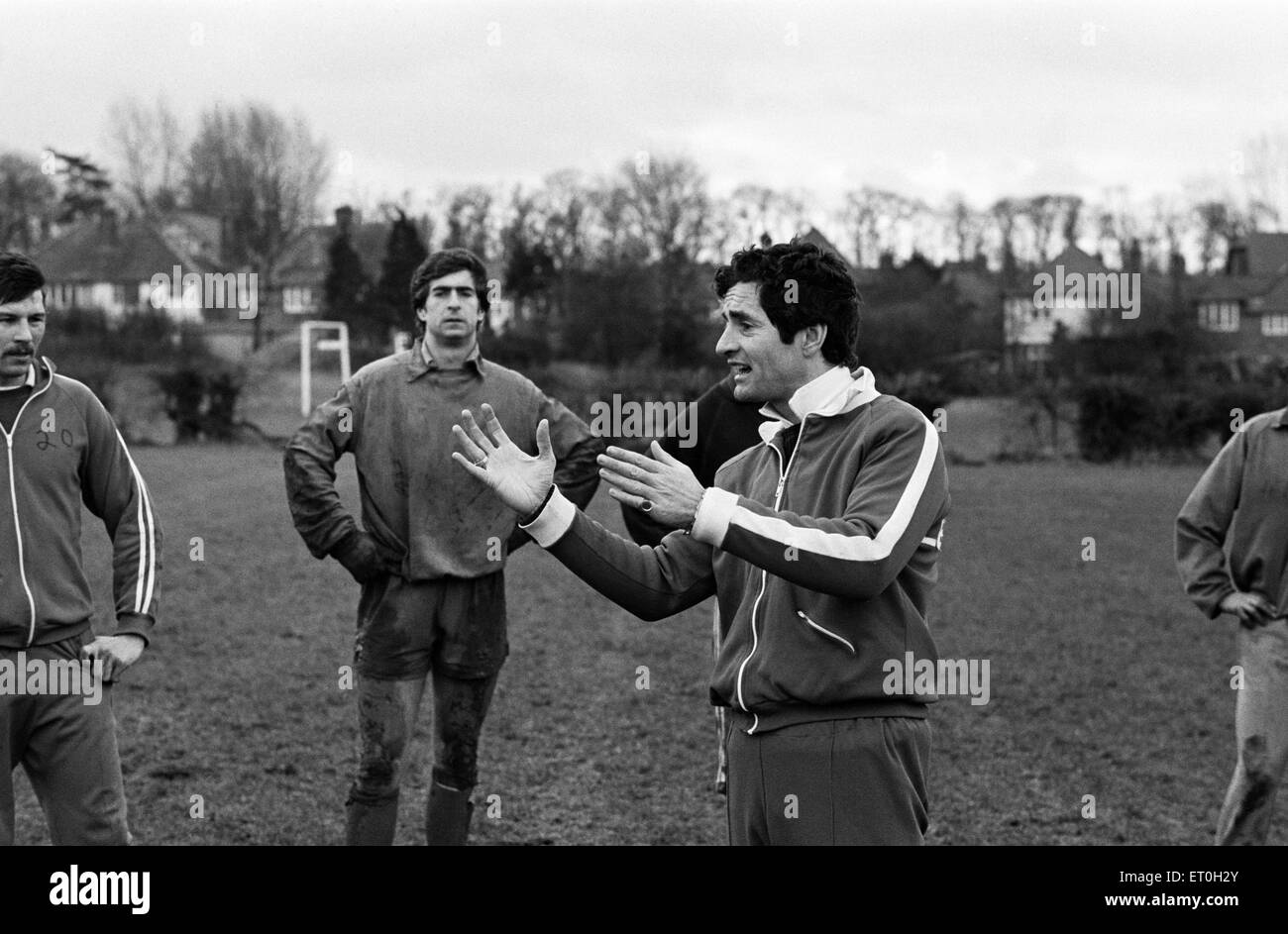 Il Leicester City manager Frank McLintock nella foto durante una sessione di formazione. Il 24 gennaio 1978. Foto Stock