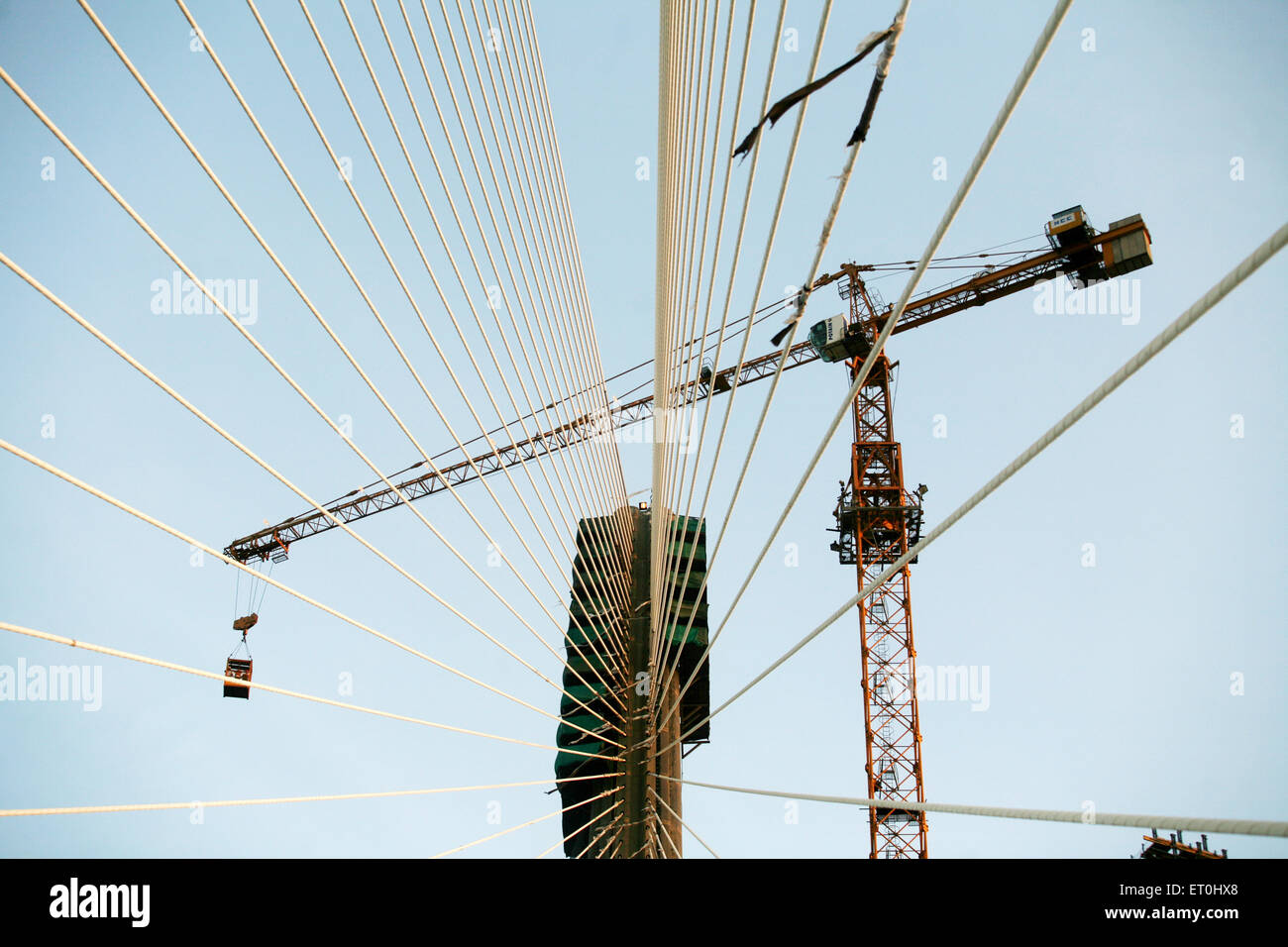 Vista in costruzione Bandra Worli sea link è di 8 corsia carreggiata doppia ponte strallato ; Bombay Mumbai Foto Stock