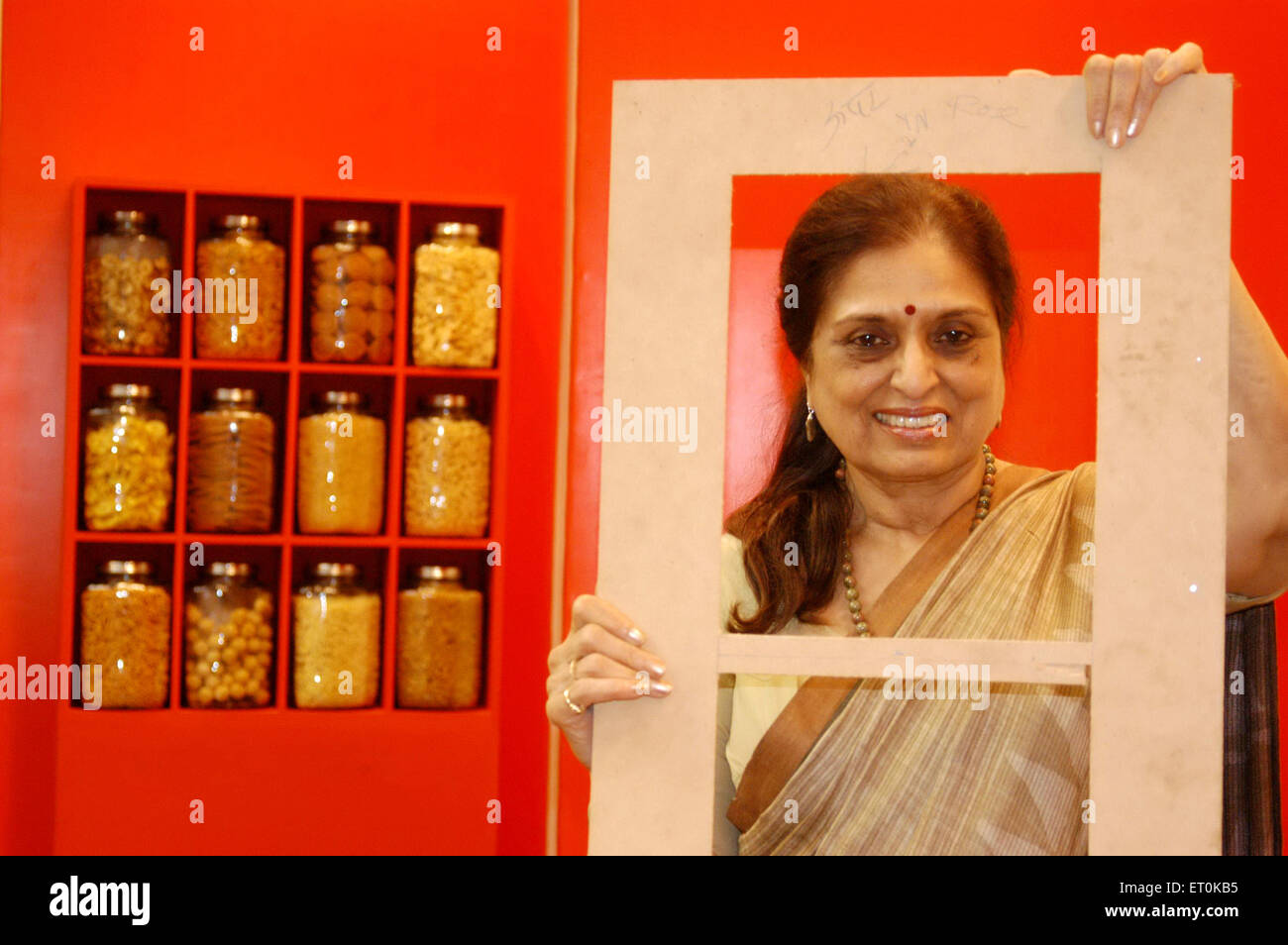 Saryu Doshi, Saryu Vinod Doshi, studioso d'arte indiano, storico dell'arte, accademico, Curatore, Bombay, Mumbai, Maharashtra, India Foto Stock