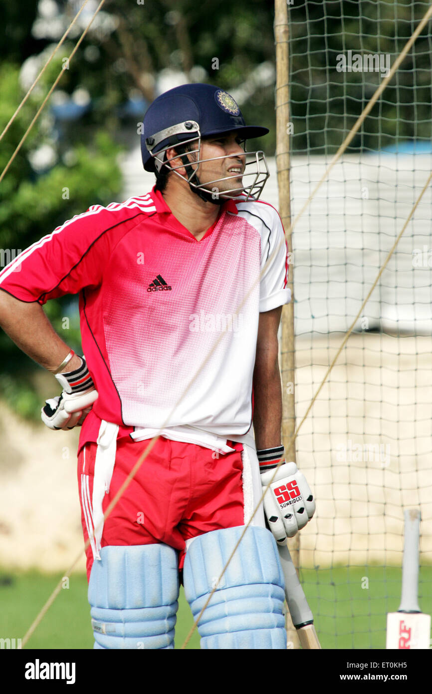 Sachin Tendulkar , Cricketer indiano , Sachin Ramesh Tendulkar , battsmen più grandi , pratica netta , Bombay , Mumbai , Maharashtra , India , Asia Foto Stock