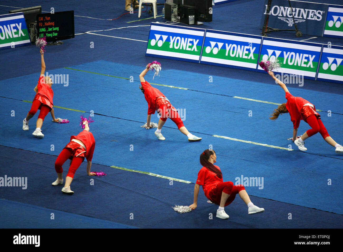 Spettacolo di danza al inaugurazione del mondo Campionato di badminton ; Hyderabad ; Andhra Pradesh ; India Foto Stock