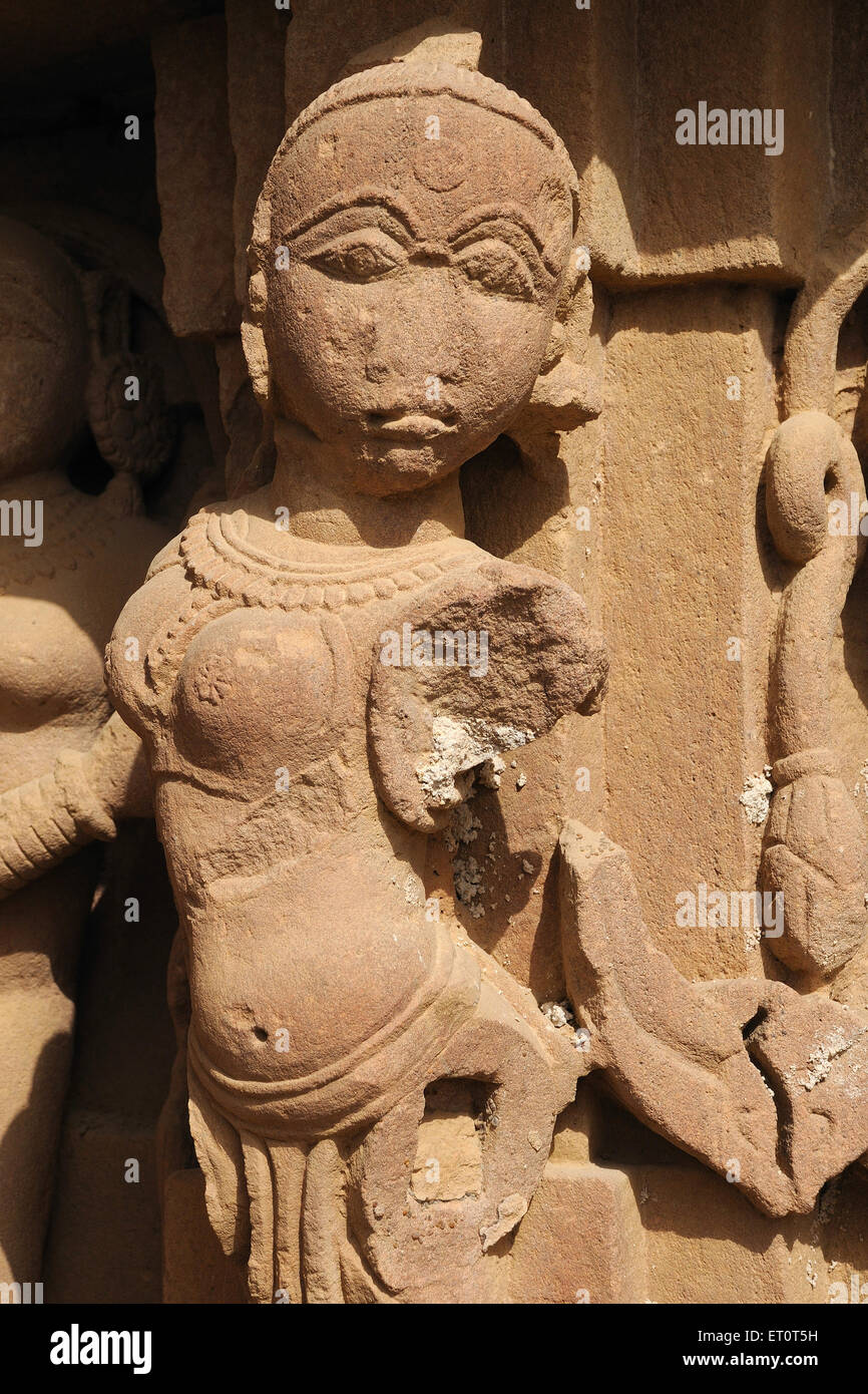 Statua rotta, Cenotaph reale, Deval, Mandore, Jodhpur, Rajasthan, India Foto Stock