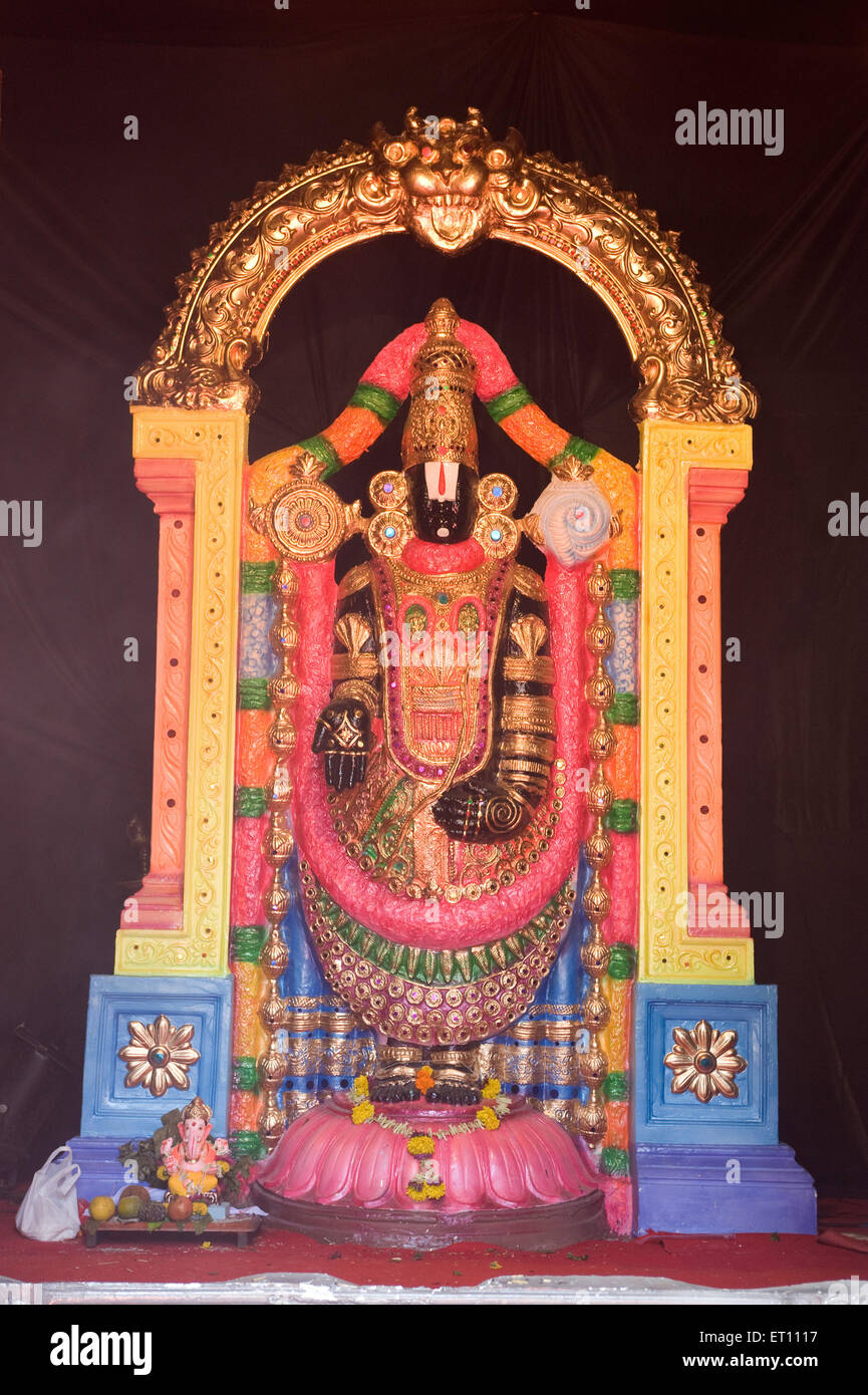 Idolo di Balaji Signore per celebrare Ganpati festival a Pune Maharashtra India Asia 2011 Foto Stock