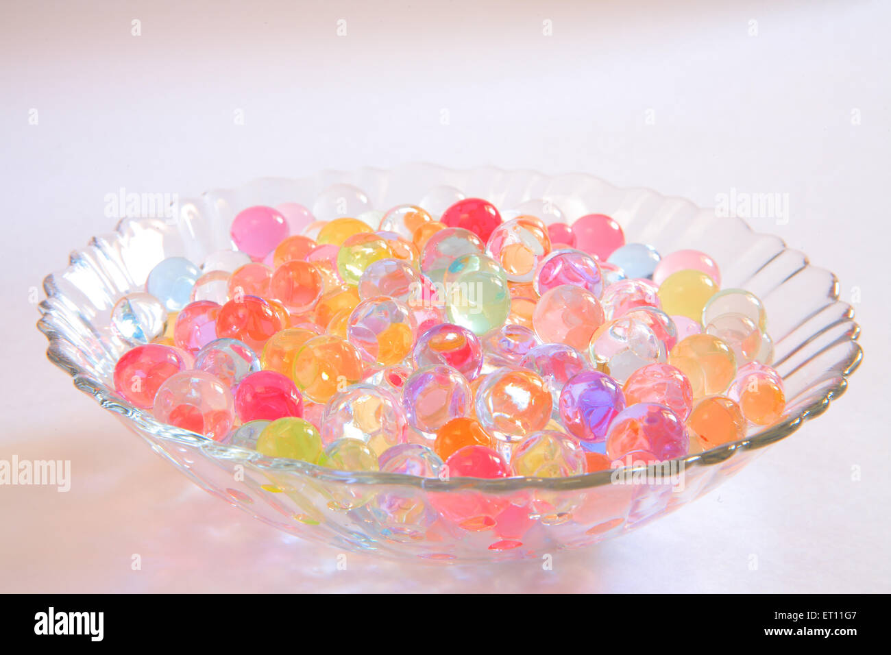 Palline colorate di gel, palline di gel, palline di gel, palline di  gelatina, palline di gelatina, marmi di gelatina Foto stock - Alamy