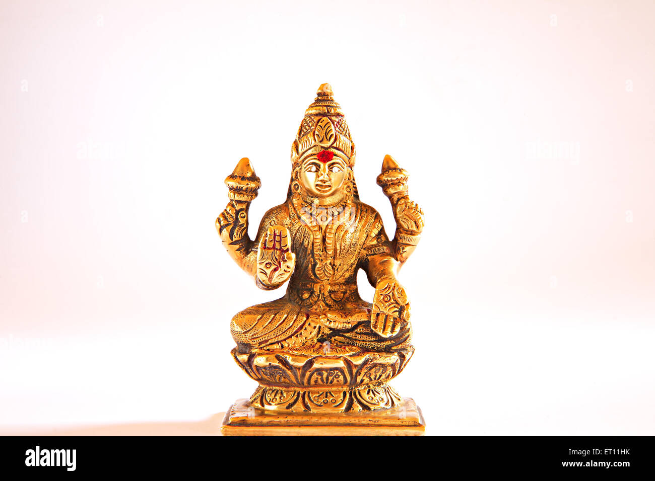 Dea indiana Lakshmi , Dea della ricchezza , scultura d'oro , India Foto Stock