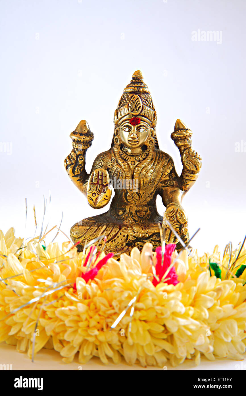 Indiano shree dea Lakshmi ; dea della fortuna ; lustre e ricchezza ; garland ; India Foto Stock