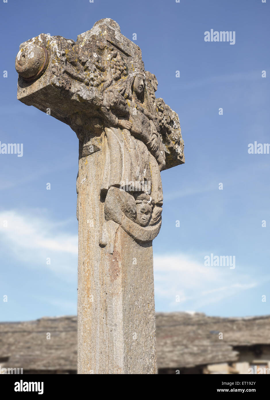 Croce di pietra del XVII secolo Foto Stock