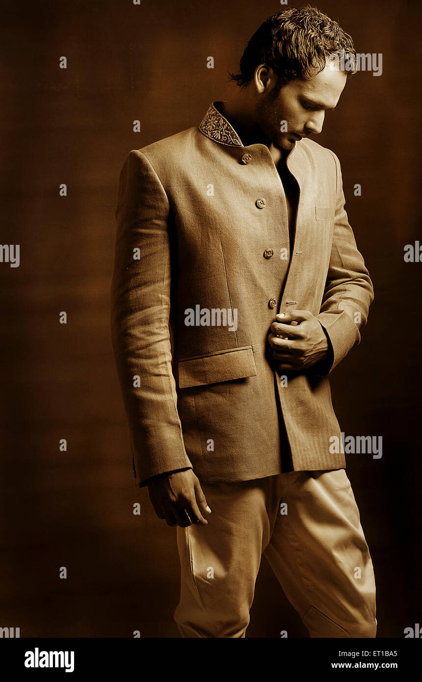 Modello Uomo moda giacca Jodhpuri, Jodhpur , Rajasthan , India, signor#746A Foto Stock