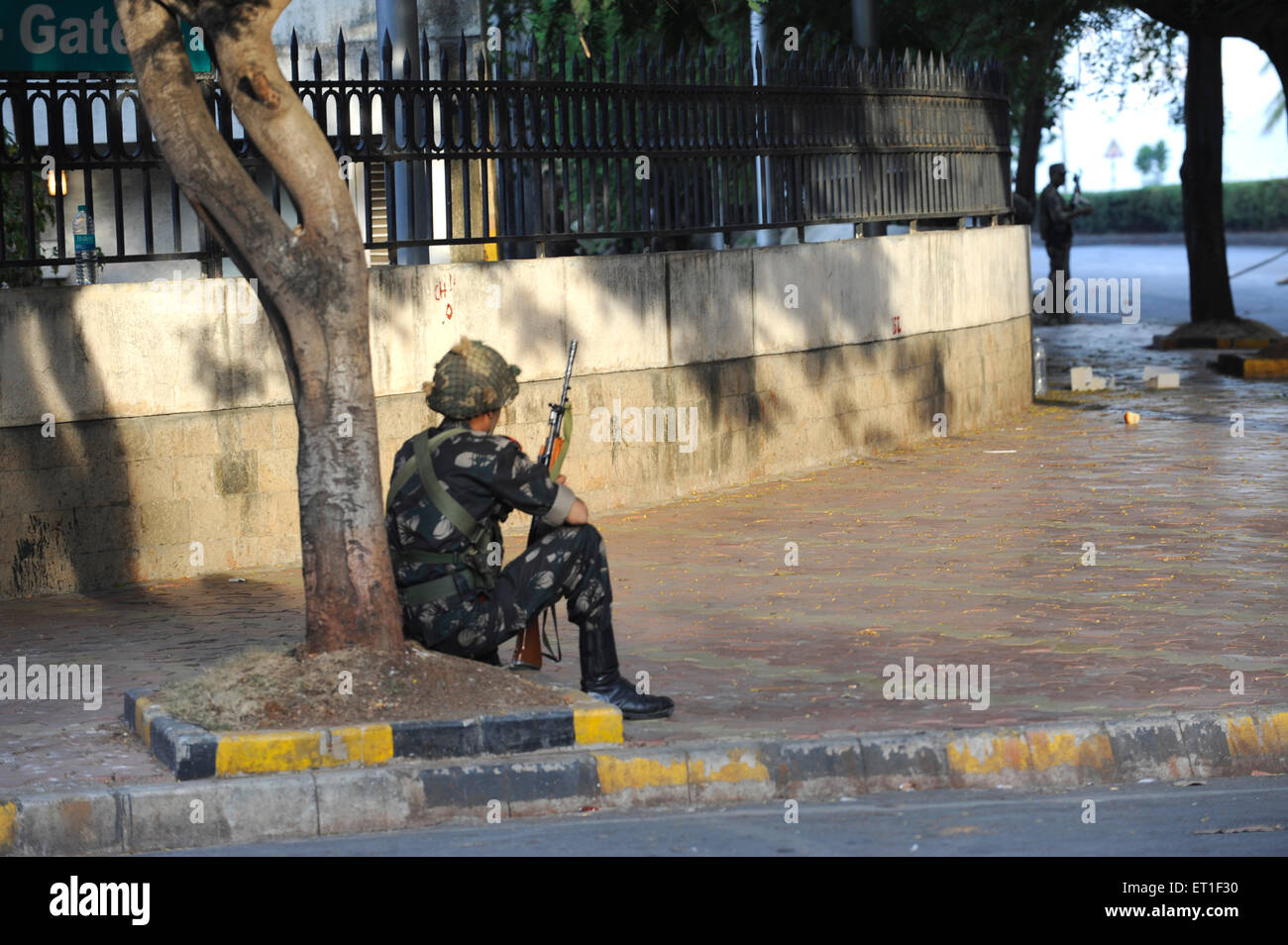 La sicurezza nazionale guardia commando NSG Oberoi Trident hotel attacco terroristico Deccan Mujahideen 26 novembre 2008 Mumbai Foto Stock
