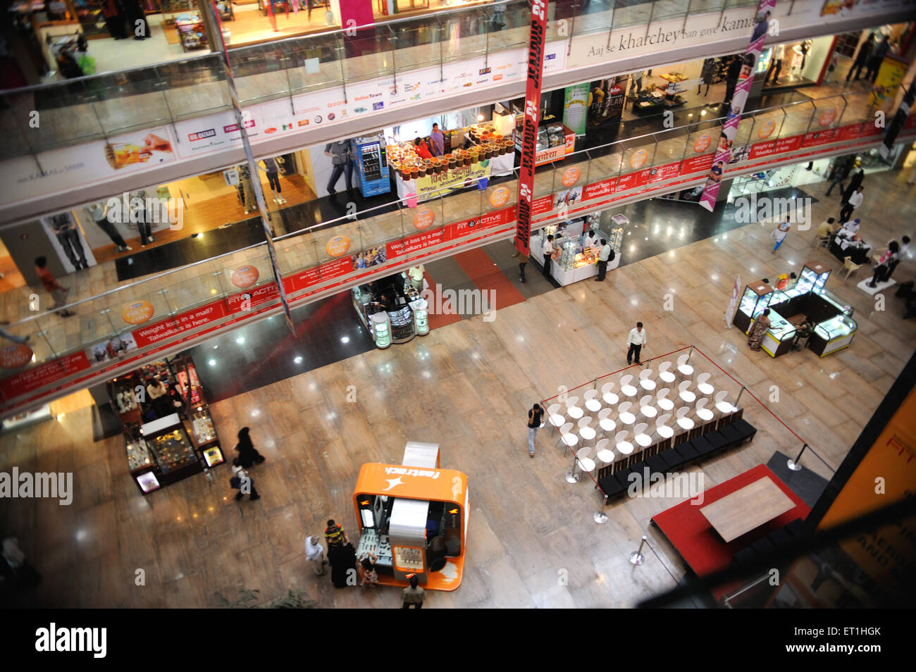 Centro commerciale interno, centro commerciale, Bombay, Mumbai, Maharashtra, India, Asia, Asia, India Foto Stock