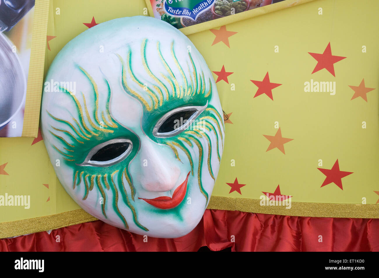 Grande maschera sorridente Goa Maharashtra India Asia Marzo 2011 Foto Stock
