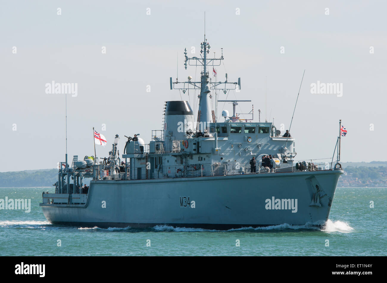 HMS Middleton (M34) arrivando a Portsmouth. Foto Stock