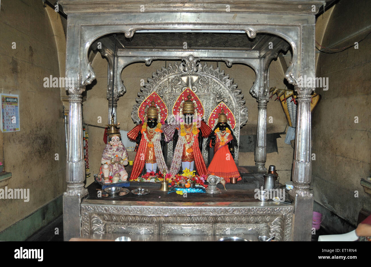 Gli idoli di rama laxman sita hanuman in Sri Ram tempio a phaltan satara Maharashtra India Asia Foto Stock