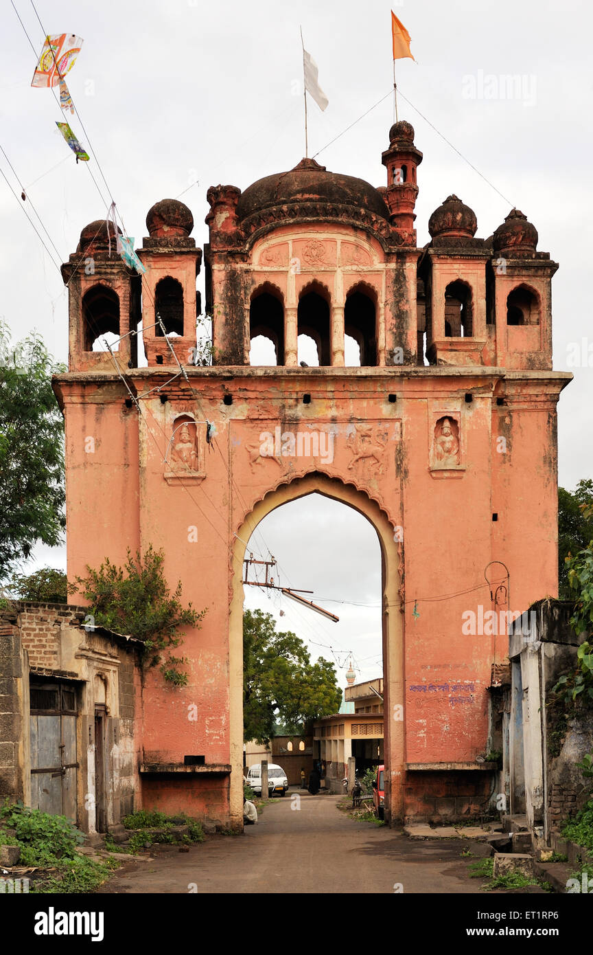 Tempio di Krishna cancello di ingresso a phaltan satara Maharashtra India Asia Foto Stock