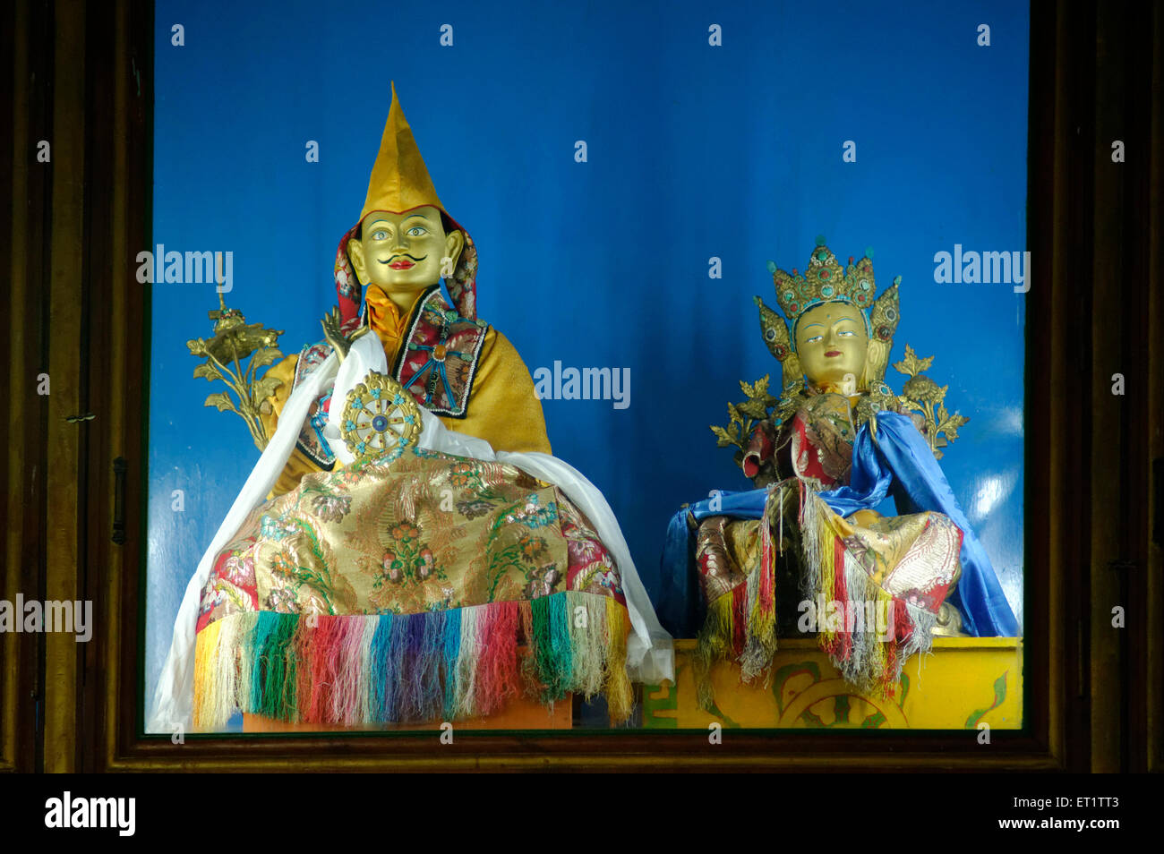 Idoli in Shar Gaden monastero in Mundgod in Karnataka India Asia Foto Stock