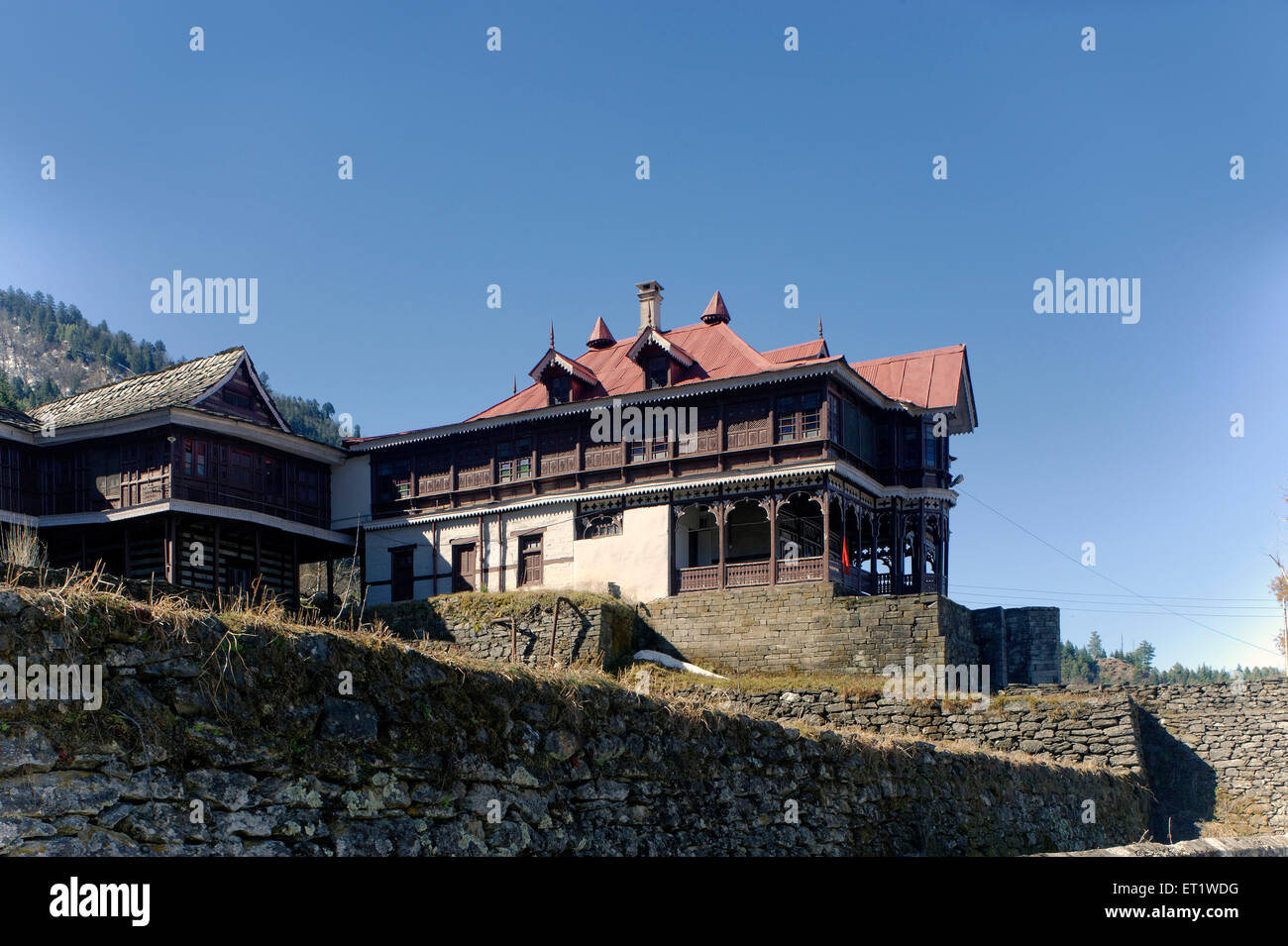 Palazzo di legno in Sarahan a Himachal Pradesh India Asia Foto Stock
