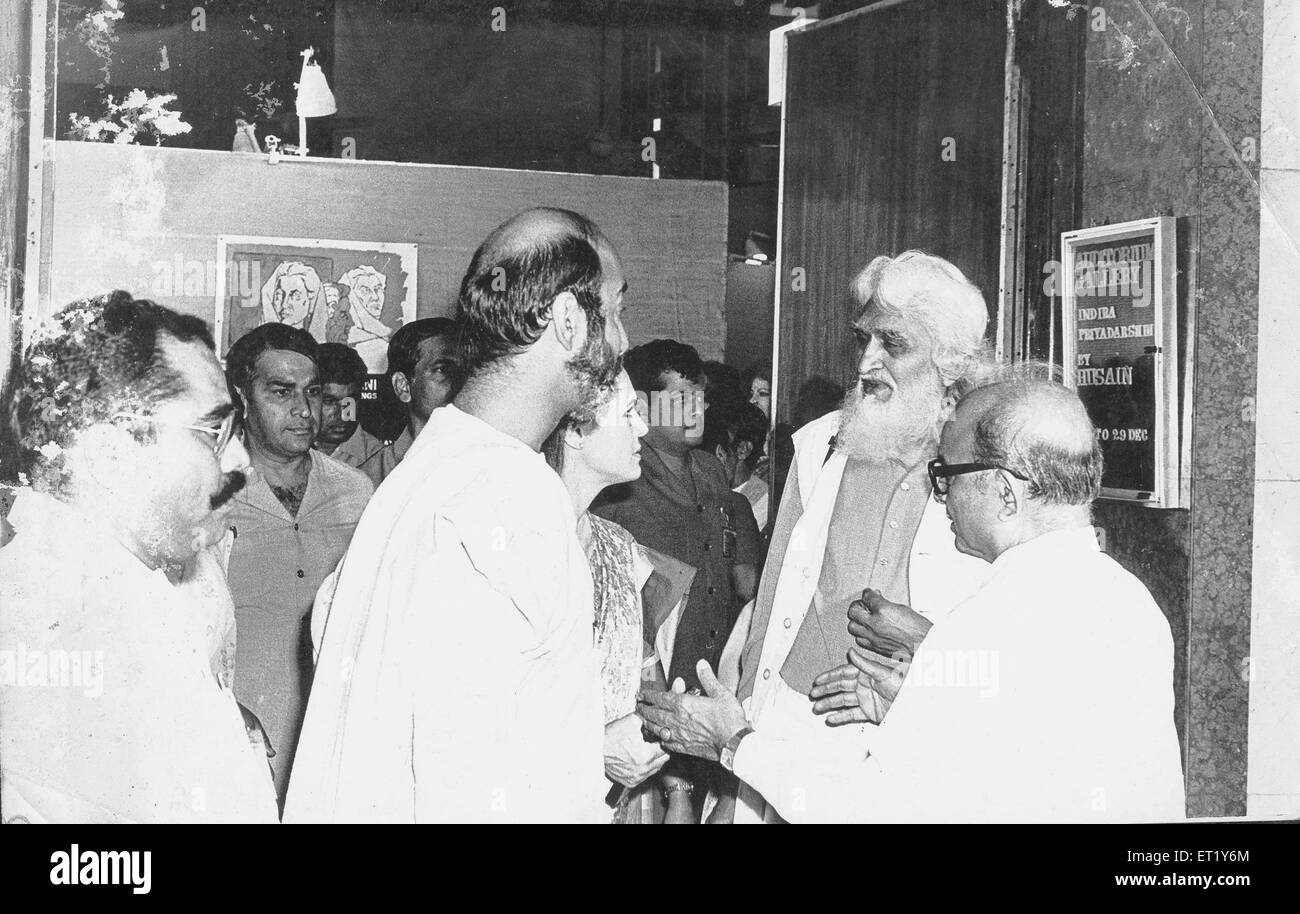 M F Hussain con Sonia Gandhi in jehangir art gallery mumbai Maharashtra India Asia Foto Stock