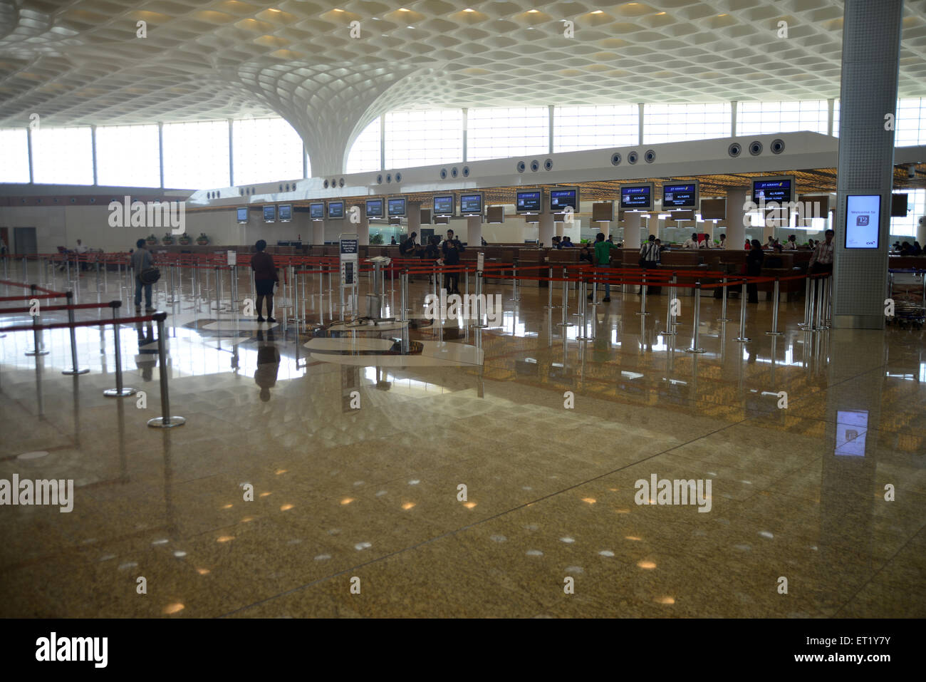 Terminal 2 Aeroporto, Aeroporto Internazionale di Sahar, Aeroporto Internazionale Chhatrapati Shivaji Maharaj, Bombay, Mumbai, India, Asia, aeroporto indiano Foto Stock