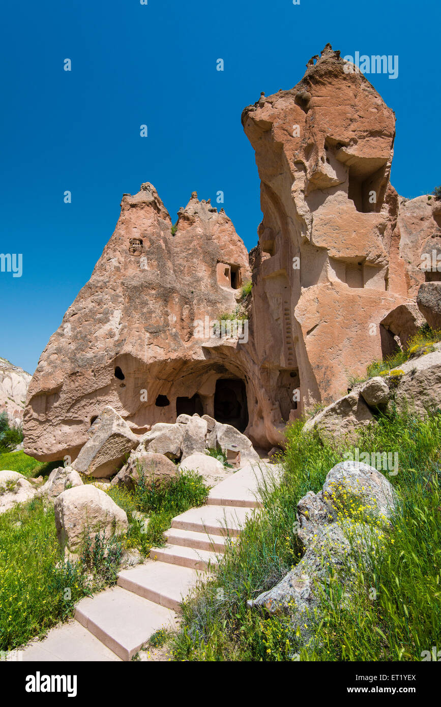 Paesaggio panoramico vista in primavera di Zelve open air museum, Cappadocia, Turchia Foto Stock