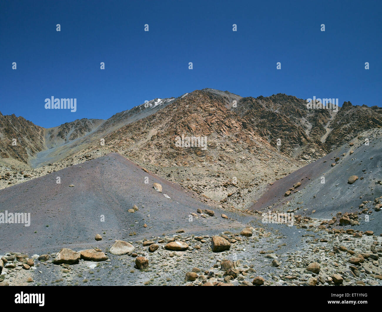 Colline ; Tingmosgang ; Leh ; Ladakh ; Kashmir ; Jammu e Kashmir ; territorio dell'Unione ; UT ; India ; Asia Foto Stock
