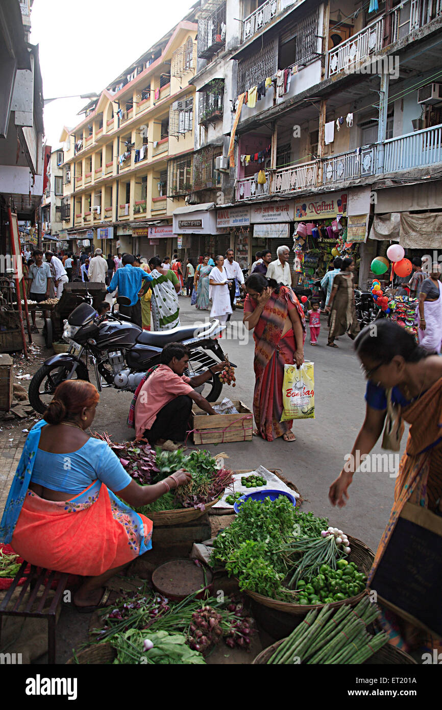 Parekh chawl massa alloggiamento urbano edificio ; Sadashiv lane ; Charni Road ; Mumbai Bombay ; Maharashtra ; India Foto Stock