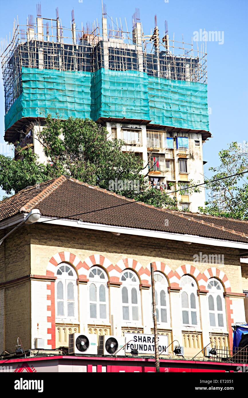 Vecchio edificio Sharaf foundation e costruzione ; Charni road ; Mumbai Bombay ; Maharashtra ; India Foto Stock