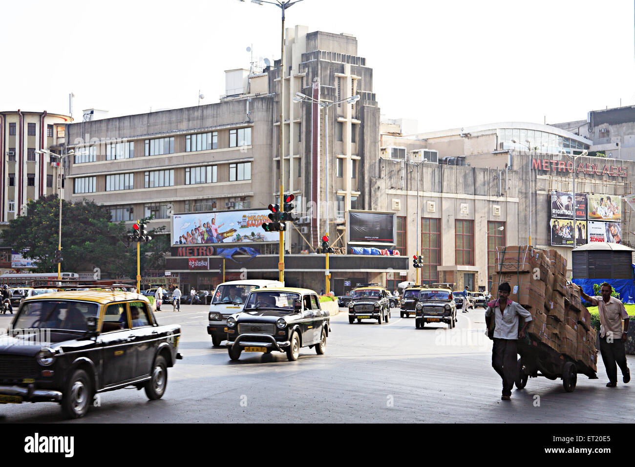 Bollywood sala cinema teatro della metropolitana ; Dhobi Talao ; Vasudev Balwant Phadke Chowk ; Marine Lines ; Bombay Mumbai Foto Stock