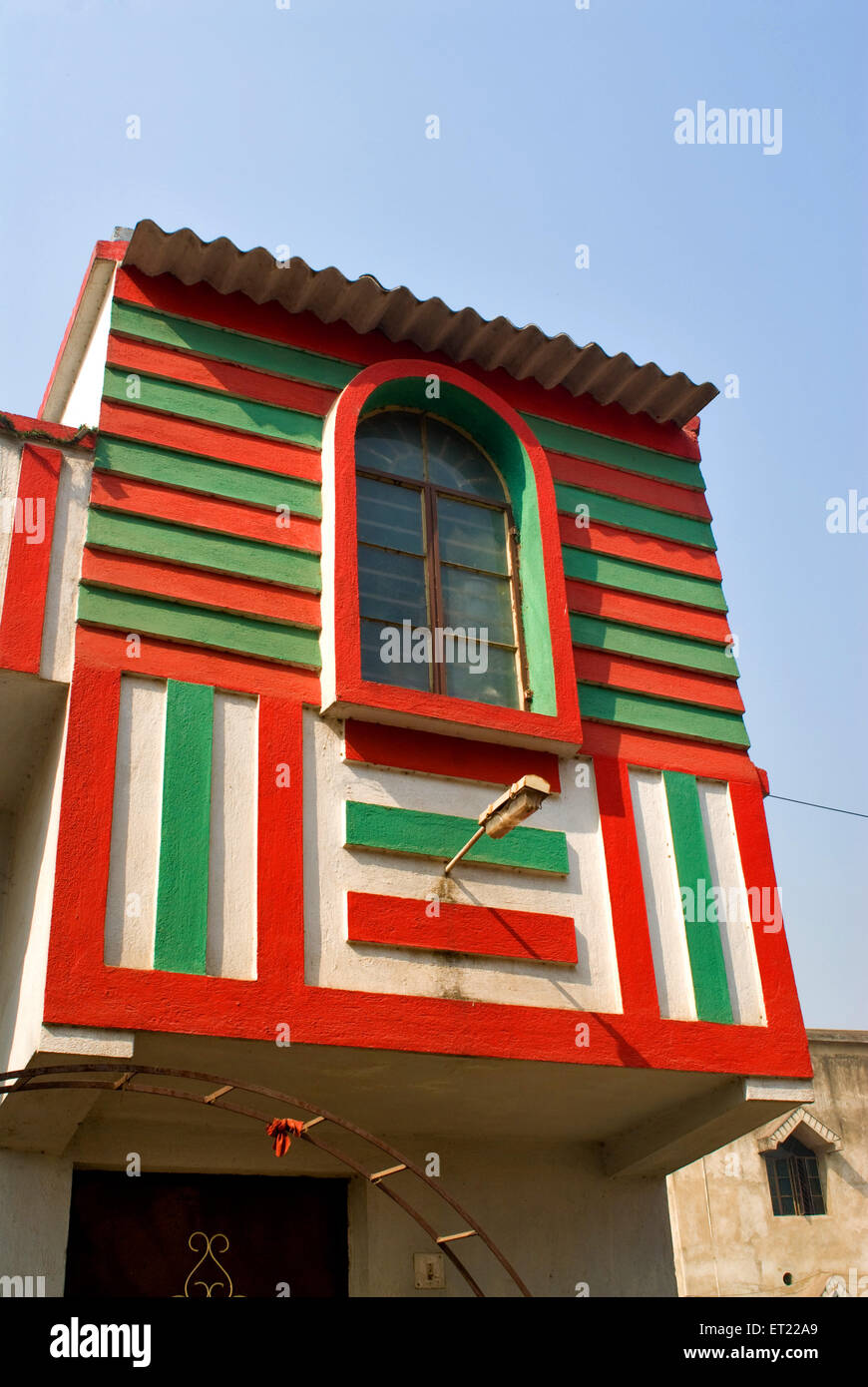 Piccola casa colorata, Asansol, Paschim Bardhaman distretto, Bengala Occidentale, India, Asia Foto Stock